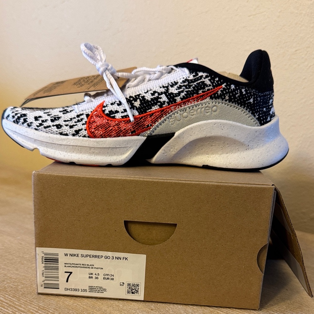 Nike SuperRep Go 3 Sneakers - Black, White, and Red